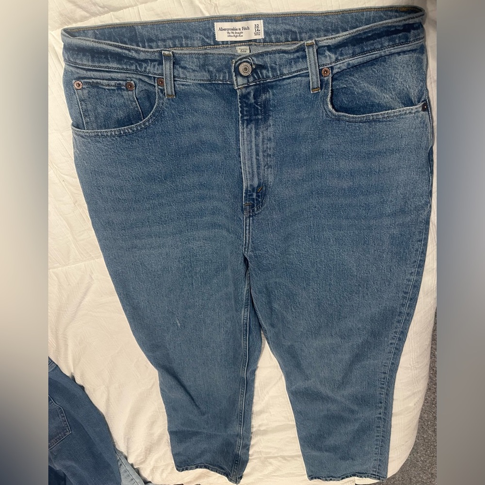 Abercrombie The 90s Straight Jean NWOT
